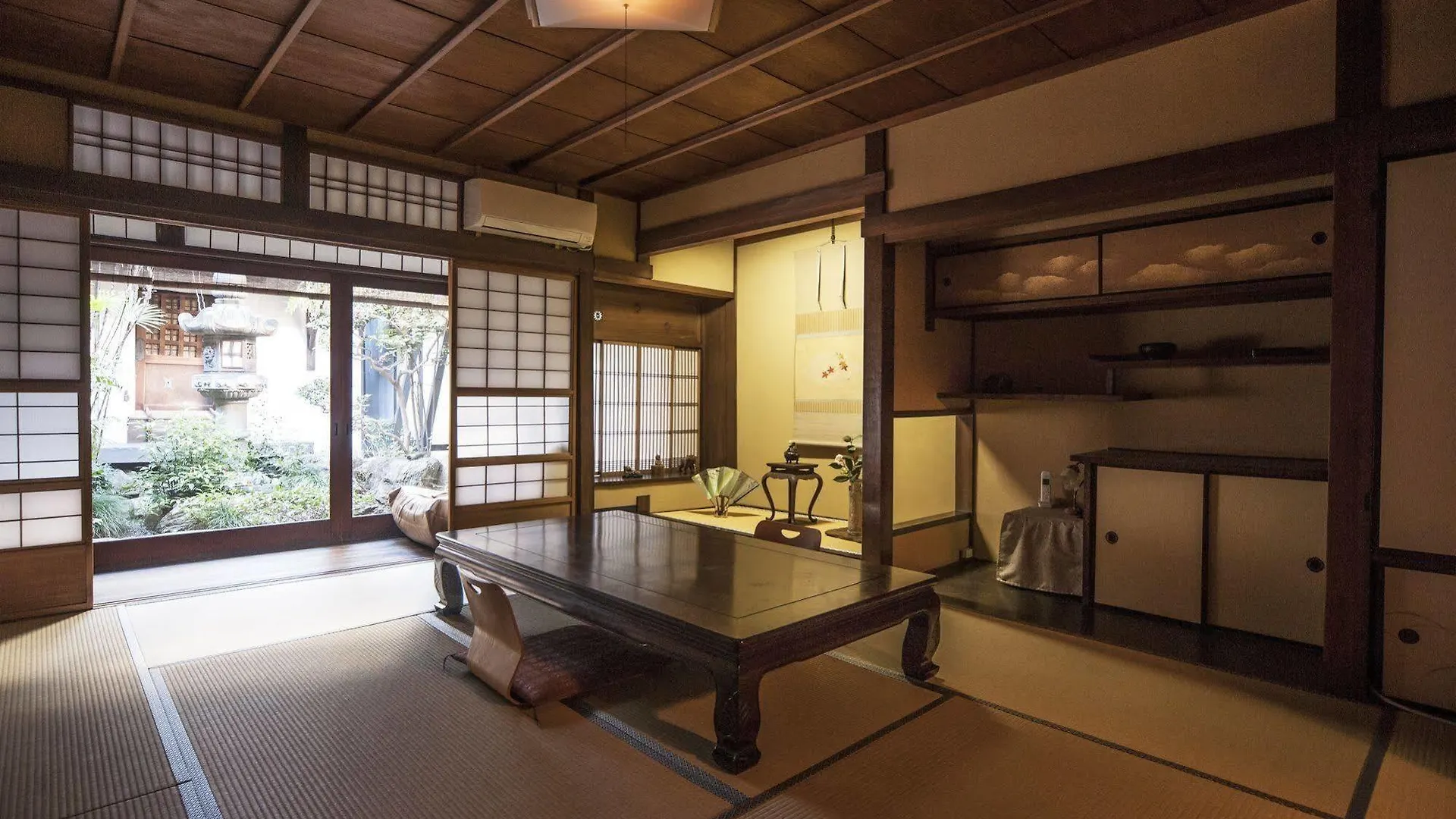 Toshiharu Ryokan Kioto 4*,  Japón